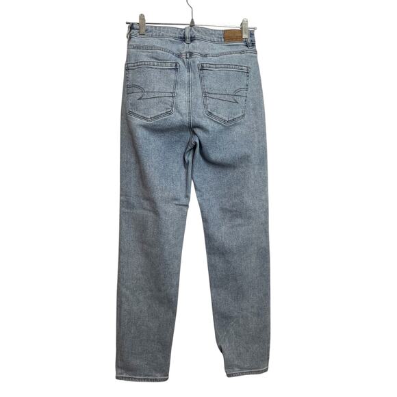American Eagle Mom Straight Jeans Women’s Size 2 Light Wash High Rise - Picture 2 of 10